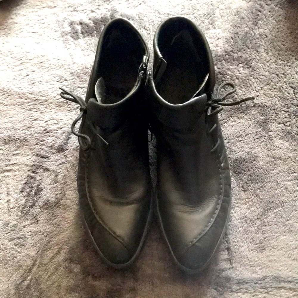 Rieker booties size 40 slightly worn